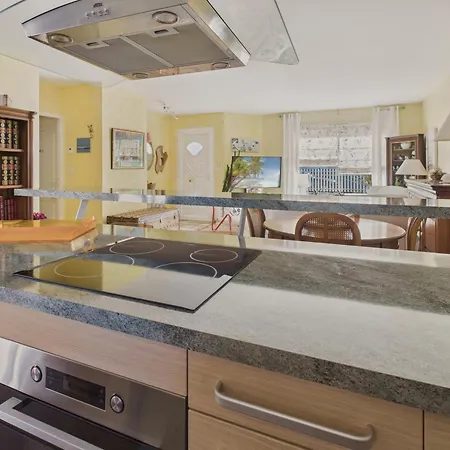 Charmante Maison Rose Pour 4 - 500m De La *