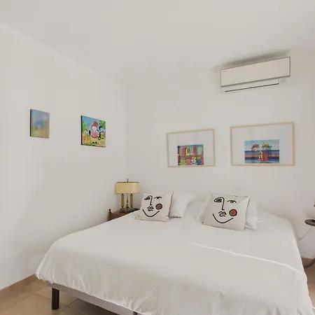 Charmante Maison Rose Pour 4 - 500m De La Vakantiehuis