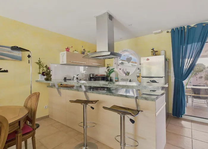 Charmante Maison Rose Pour 4 - 500m De La 랑통